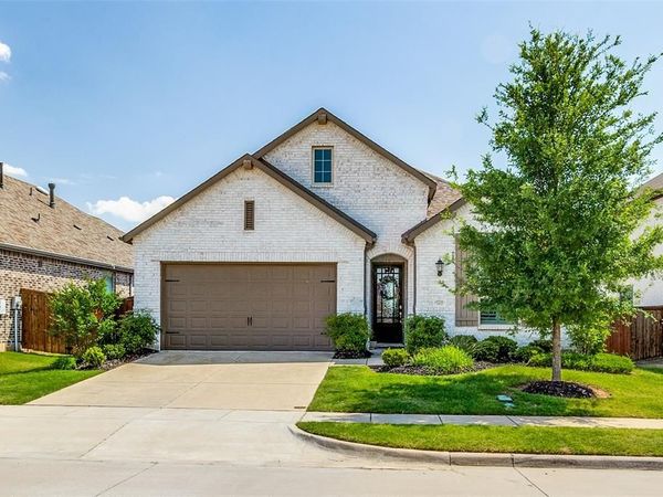 1412 Eclipse Road, Aubrey, TX 76227