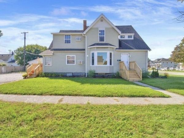 1732 10th Avenue, Port Huron, MI 48060