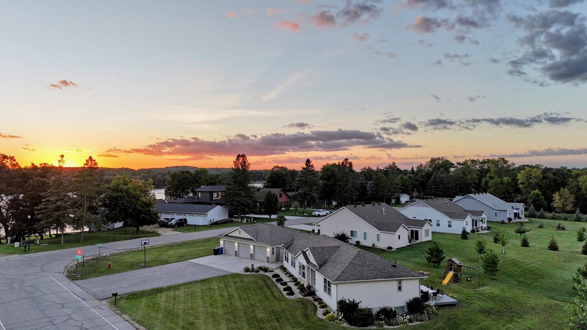 1994 Longview Drive  primary photo