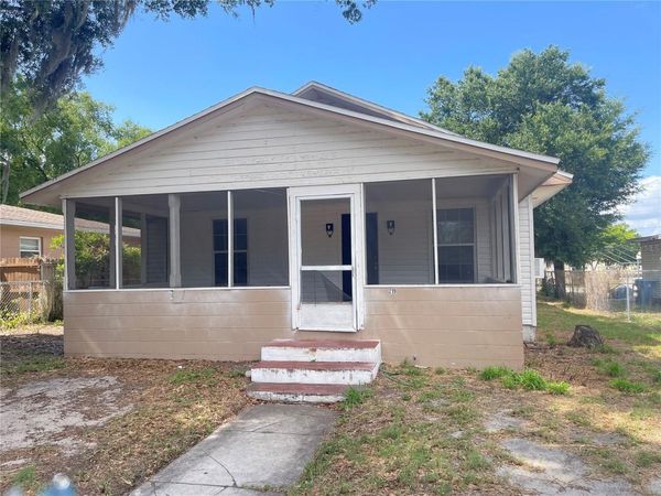 219 E POLK AVENUE , LAKE WALES, FL 33853