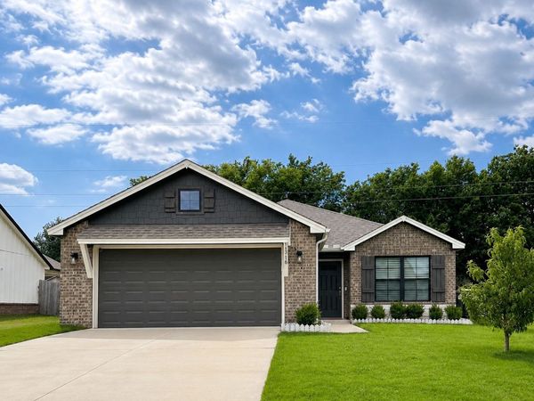 13916 S Quincy Street, Glenpool, OK 74033