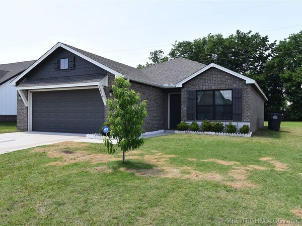 13916 S Quincy Street , Glenpool, OK 74033