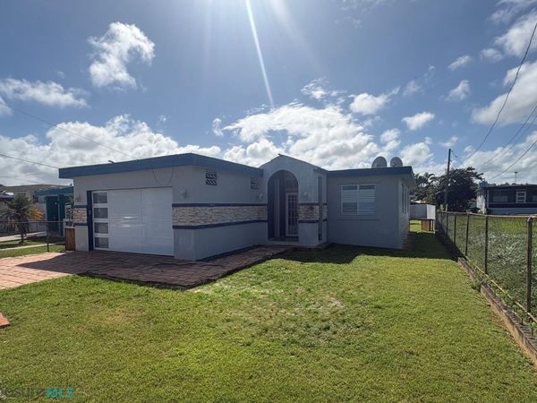 113 AVENIDA NOEL ESTRADA, Isabela, PR 00602