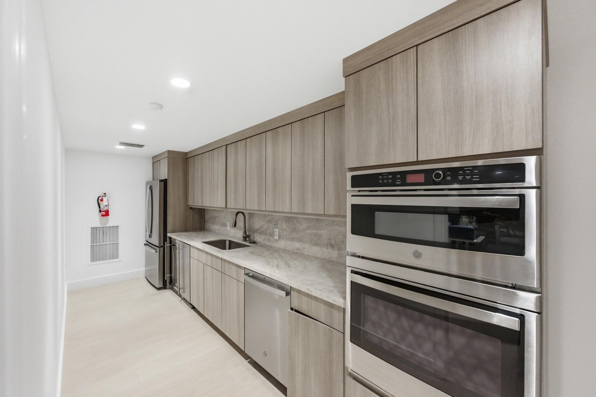 2773 S Ocean Boulevard, Unit 5140, Palm Beach, FL 33480 Photo