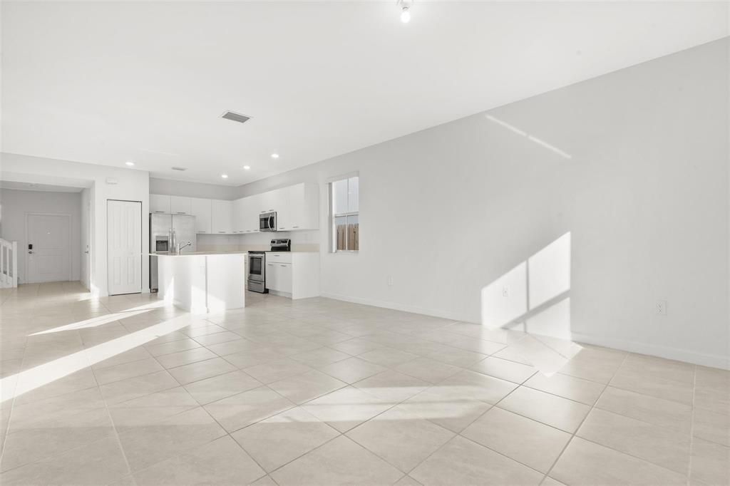 2441 NW 131st Circle, Unit 2441, Miami, FL 33167 Photo