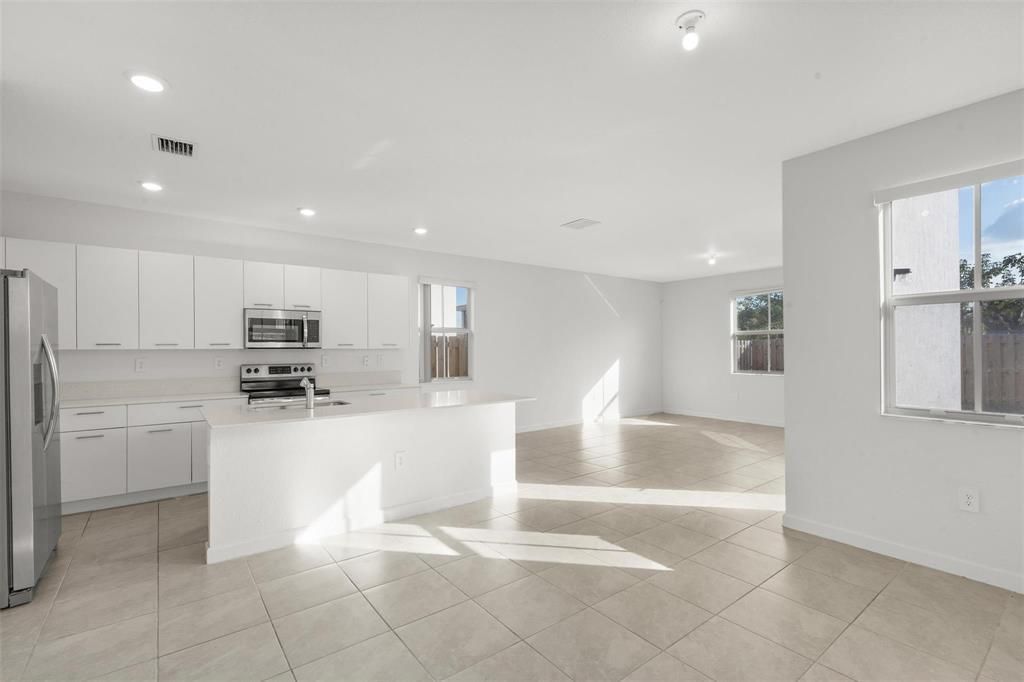 2441 NW 131st Circle, Unit 2441, Miami, FL 33167 Photo