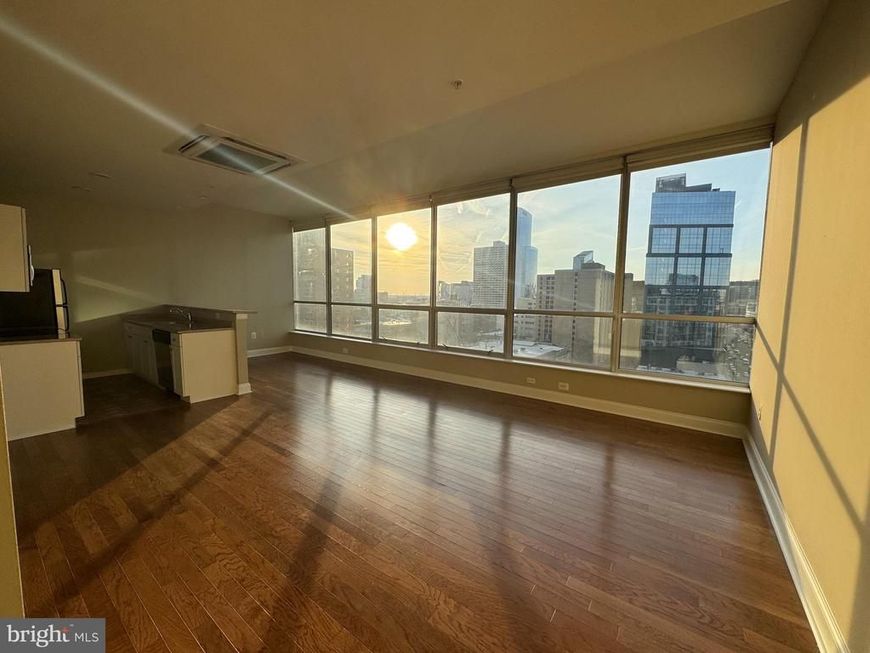 2040 Market Street, Unit 615, Philadelphia, PA 19103 Main Photo