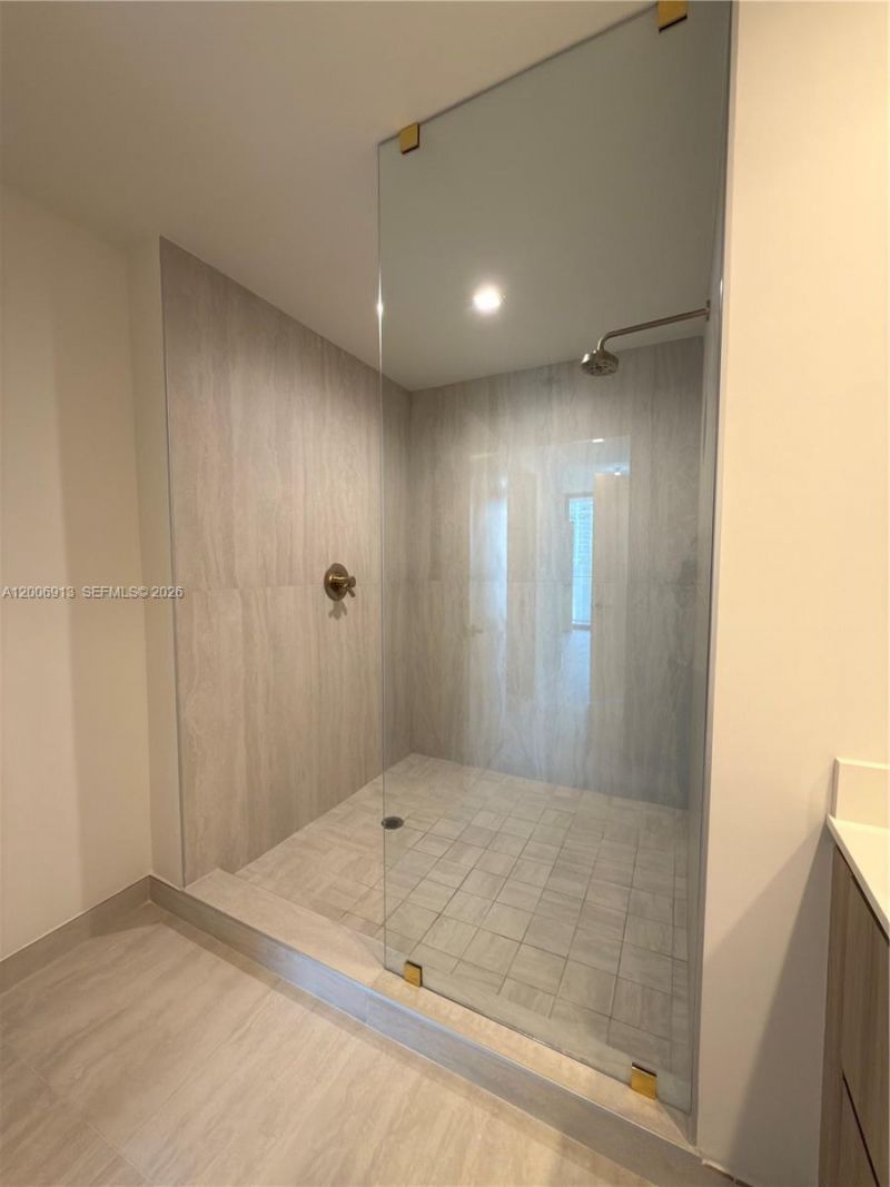 77 SE 5th St, Unit 1602, Miami, FL 33131 Photo