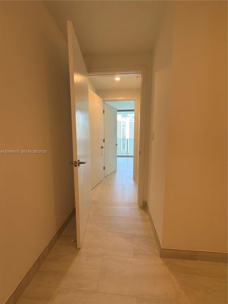 77 SE 5th St, Unit 1602, Miami, FL 33131 Photo