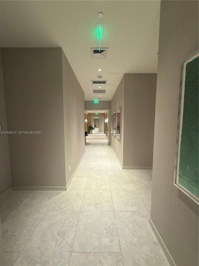 77 SE 5th St, Unit 1602, Miami, FL 33131 Photo