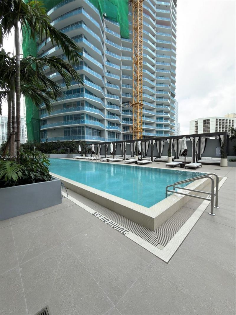 77 SE 5th St, Unit 1602, Miami, FL 33131 Photo