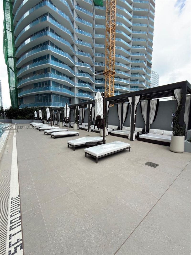 77 SE 5th St, Unit 1602, Miami, FL 33131 Photo