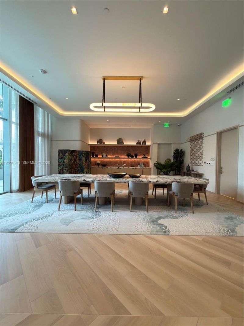 77 SE 5th St, Unit 1602, Miami, FL 33131 Photo