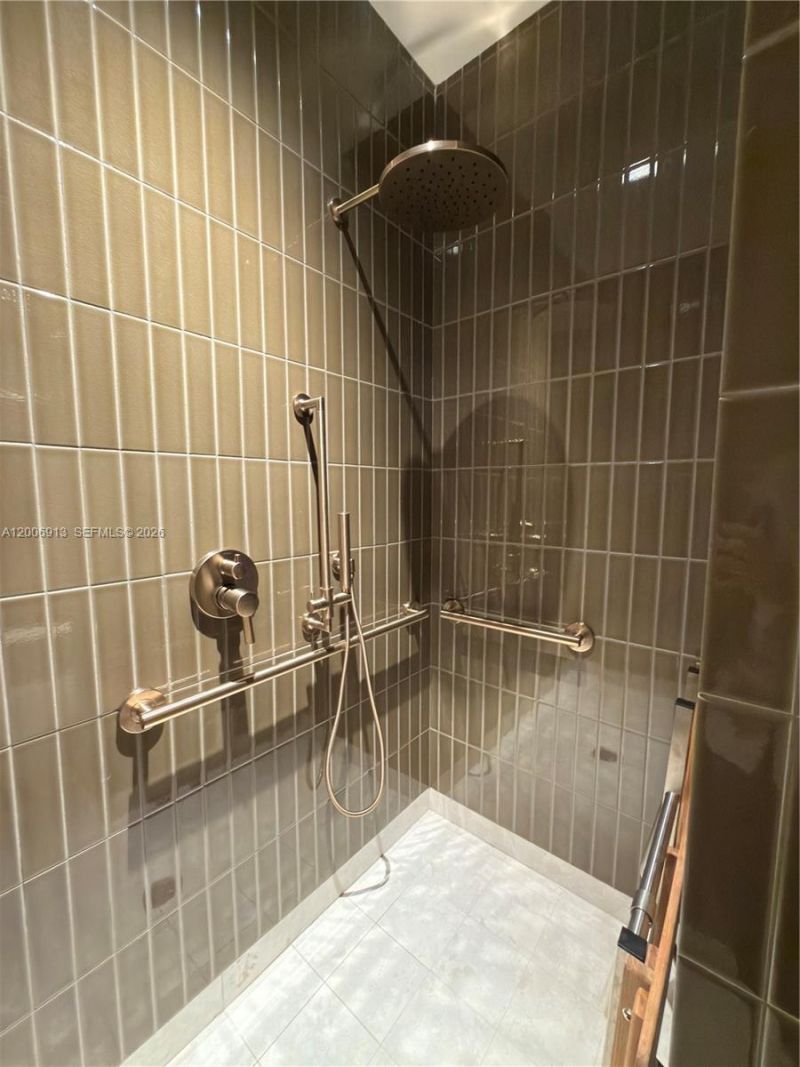 77 SE 5th St, Unit 1602, Miami, FL 33131 Photo