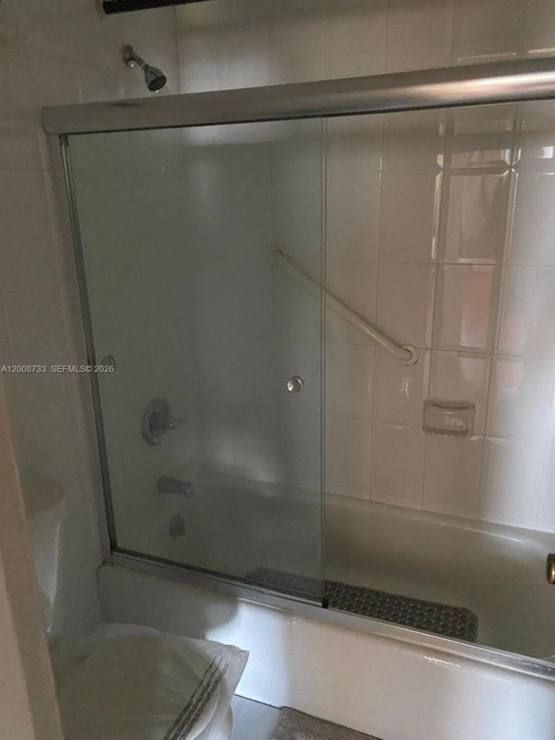 2899 Collins Ave, Unit 1746, Miami Beach, FL 33140 Photo