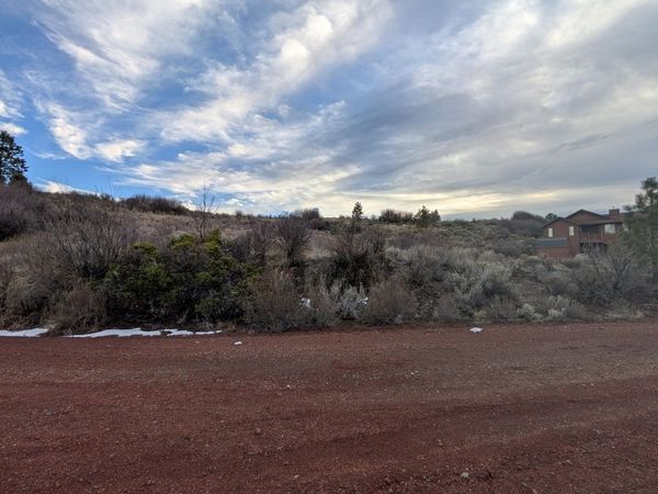 Treeland Court, Unit 8, Chiloquin, OR 97624