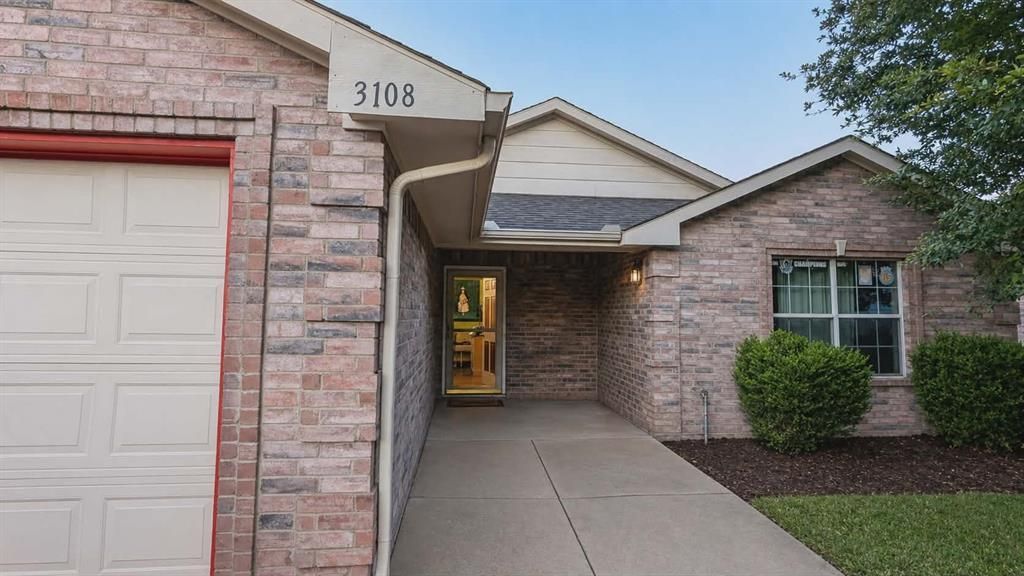 3108 Caballero Circle, Dallas, TX 75236 Main Photo