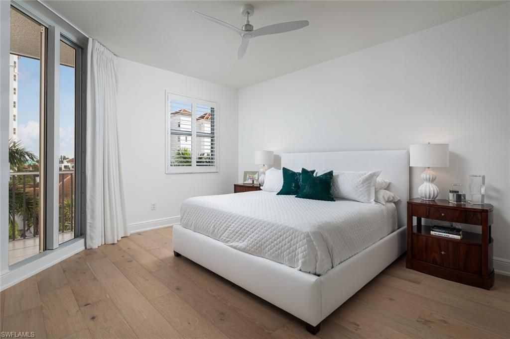 470 Launch Cir, Unit V401, Naples, FL 34108 Photo