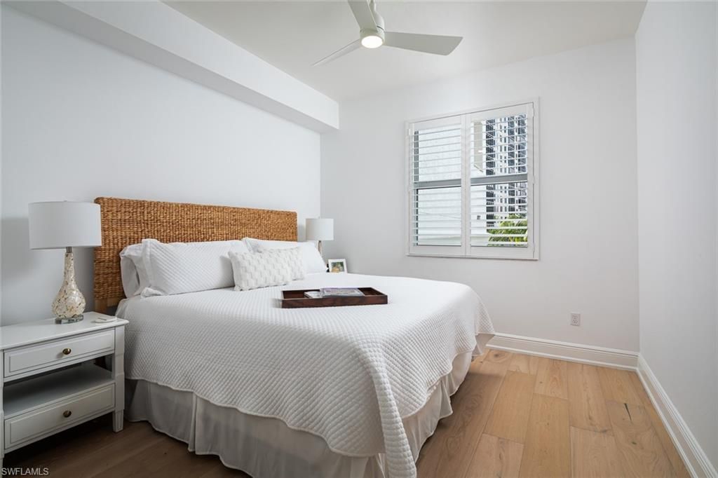 470 Launch Cir, Unit V401, Naples, FL 34108 Photo