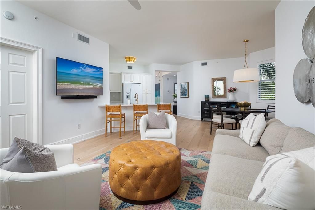 470 Launch Cir, Unit V401, Naples, FL 34108 Photo