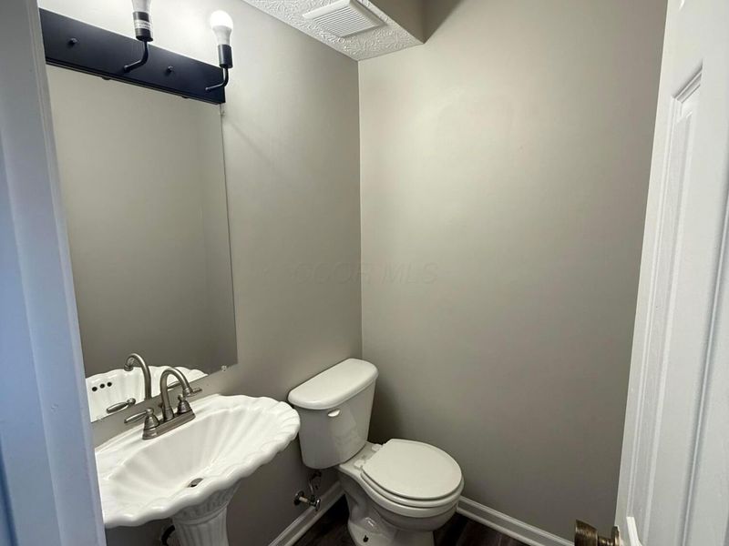 6370 Bellinger Drive, Galloway, OH 43119 Photo 3
