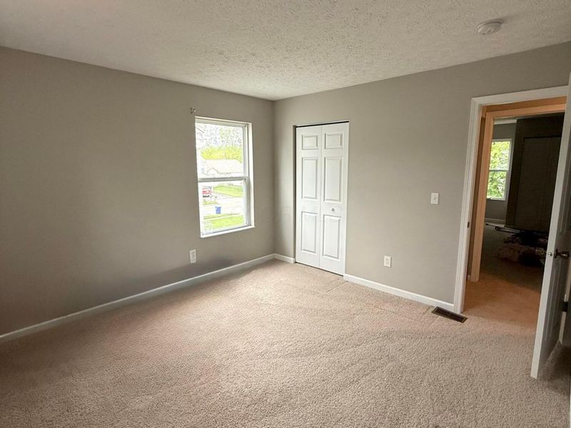 6370 Bellinger Drive, Galloway, OH 43119 Photo 5