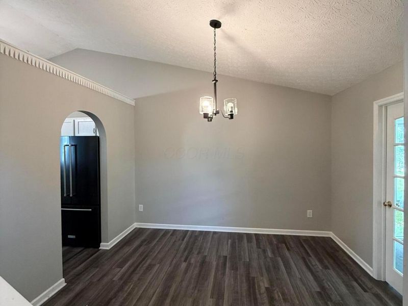 6370 Bellinger Drive, Galloway, OH 43119 Photo 5