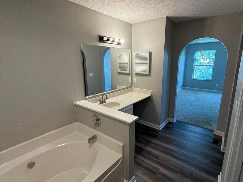 6370 Bellinger Drive, Galloway, OH 43119 Photo 7