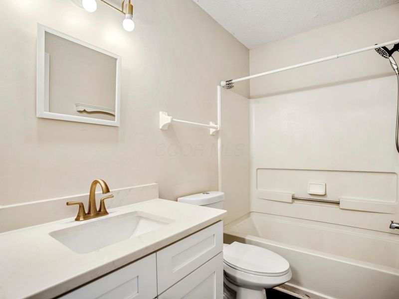 5368 Coral Berry Drive, Columbus, OH 43235 Photo 21