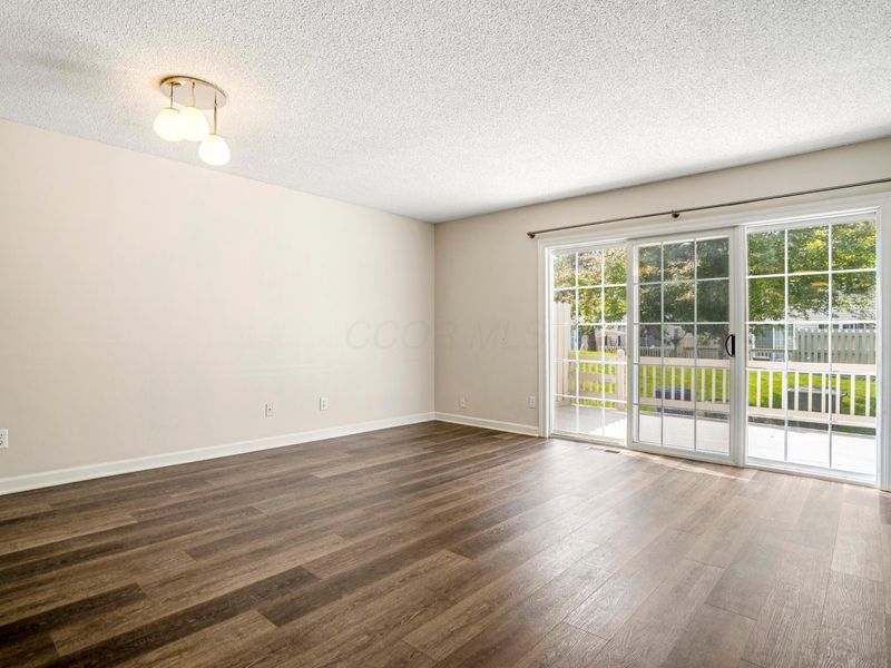 5368 Coral Berry Drive, Columbus, OH 43235 Photo 6