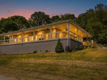 6441 Maysville Road, Carlisle, KY 40311
