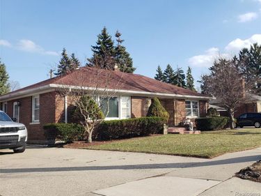 24816 CUSHING Avenue , Eastpointe, MI 48021