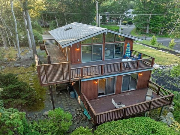 150 Hesperus Ave, Gloucester, MA 01930
