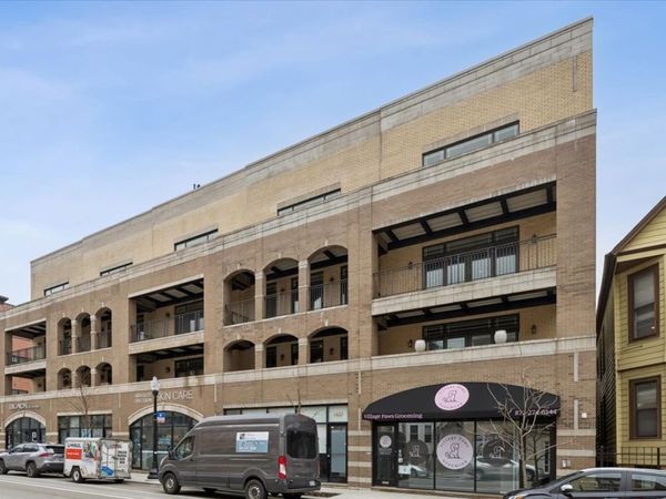 1423 W BELMONT Avenue , Unit 4, Chicago, IL 60657