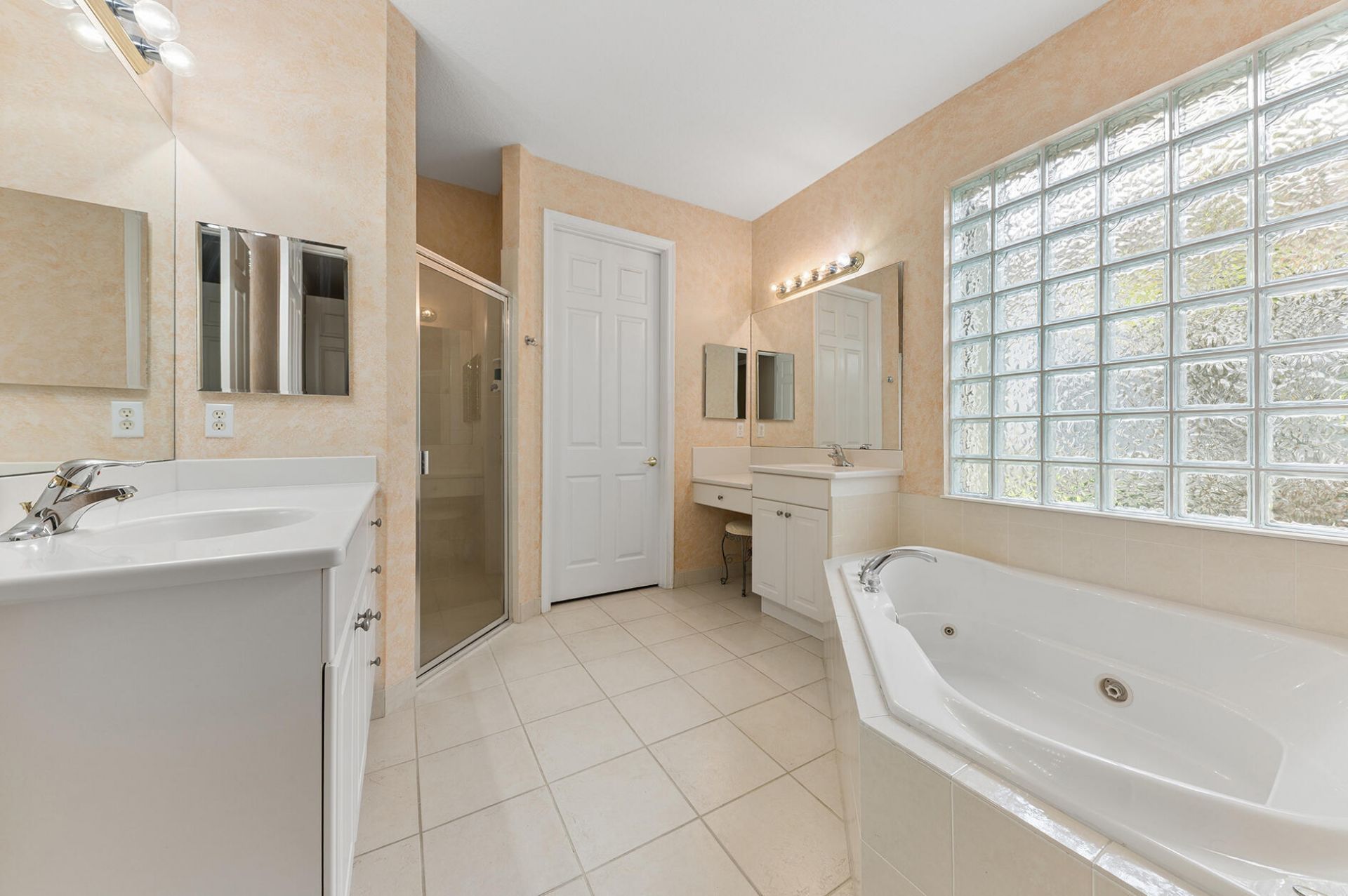 2257 Egret Cove Drive, West Palm Beach, FL 33411 Photo