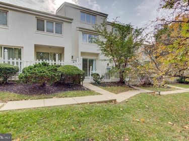 107 MONTROSE AVENUE, BRYN MAWR, PA 19010