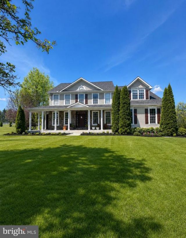 15 HUNTERS CHASE, ETTERS, PA 17319