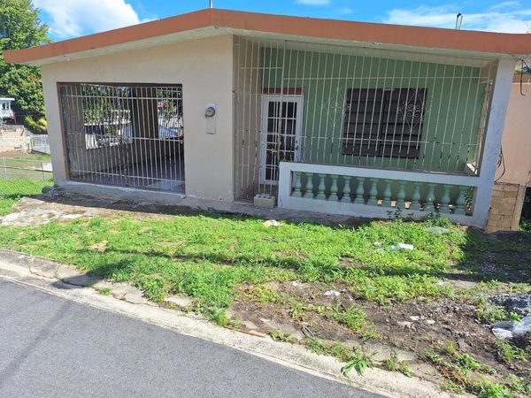 487 EXT. VILLA DEL RIO, TOA ALTA, PR 00953