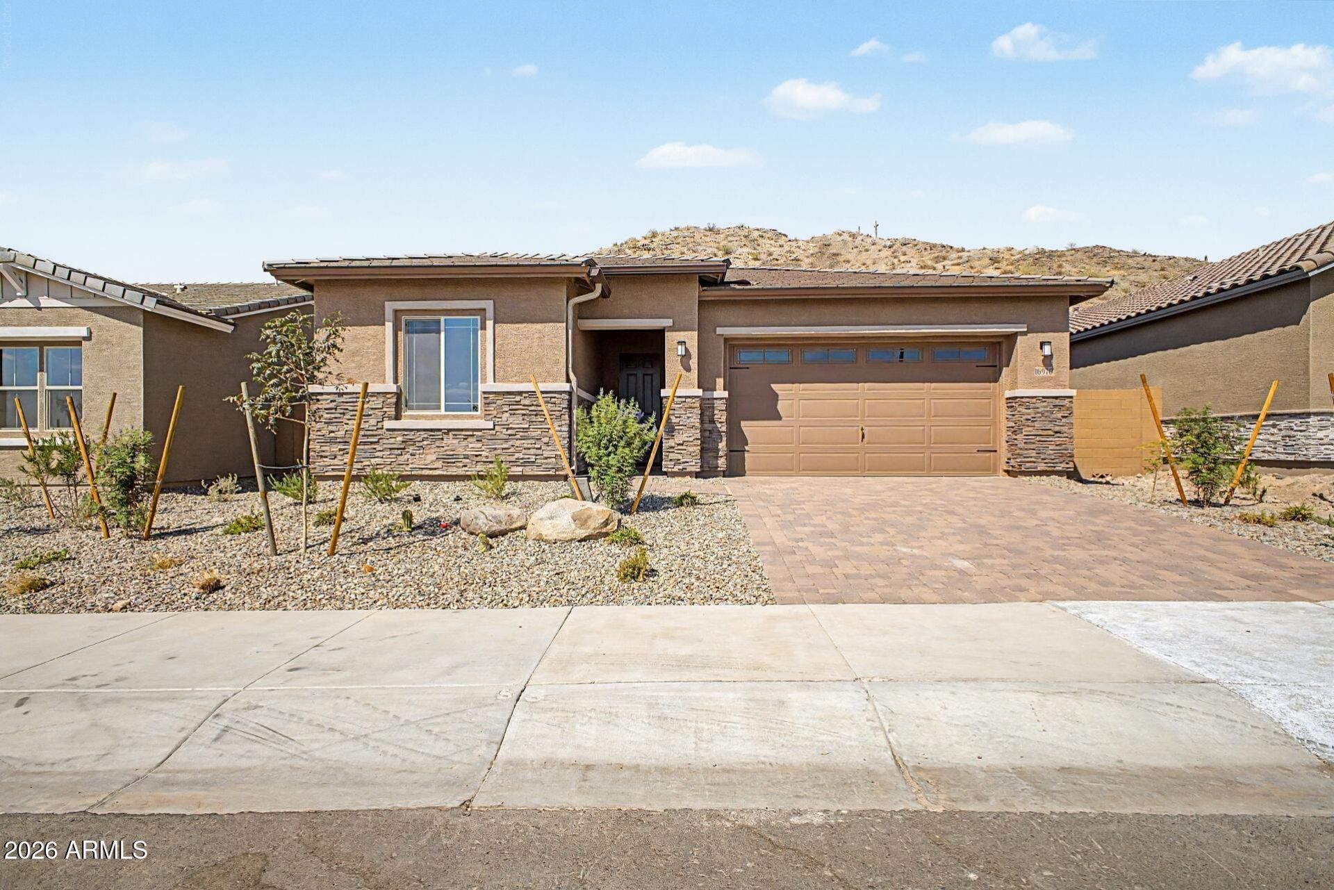 16976 W Desert Lane, Goodyear, AZ 85338 Main Photo