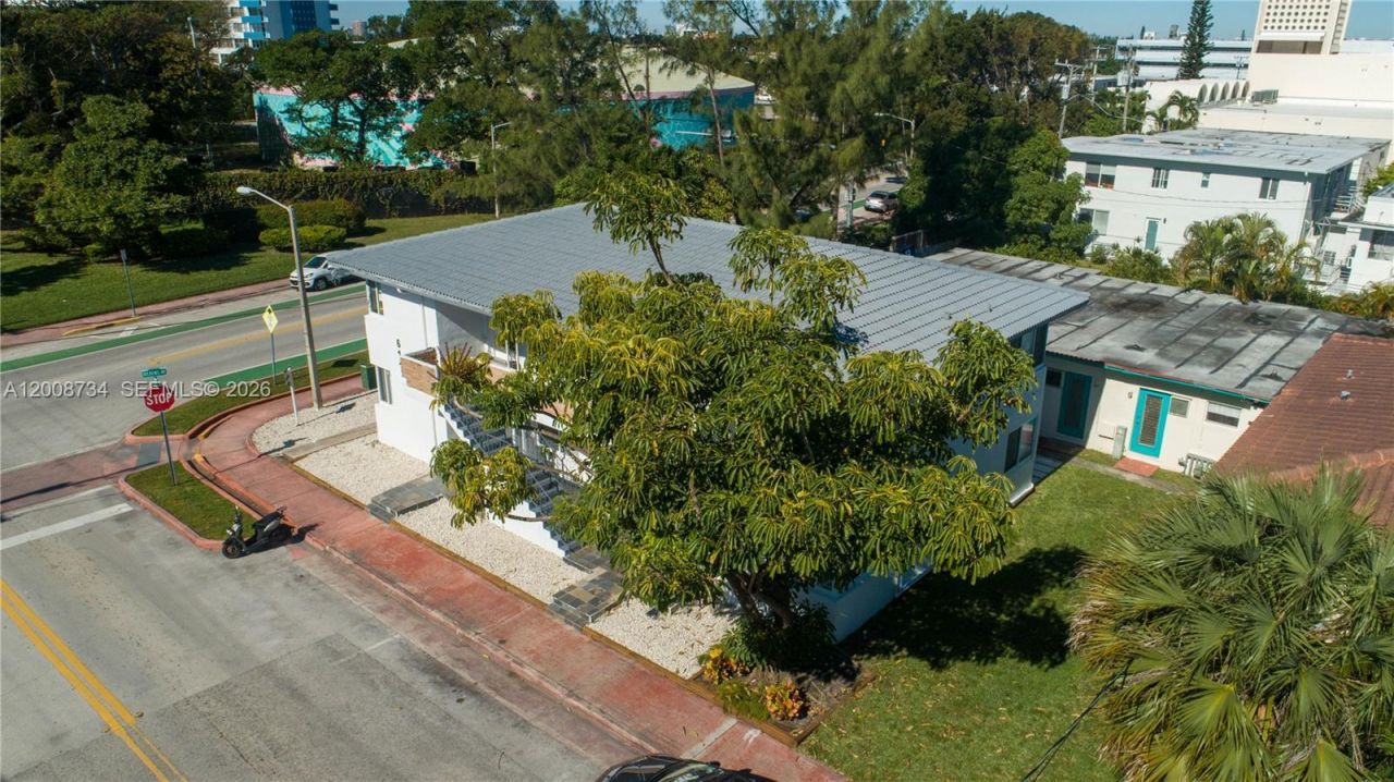 611 74th St , Miami Beach, FL 33141 Photo