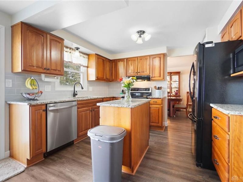 1810 Carlyle Drive, Piqua, OH 45356 Photo 18