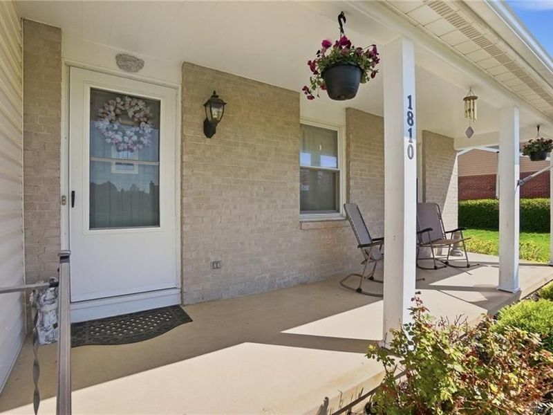 1810 Carlyle Drive, Piqua, OH 45356 Photo 4