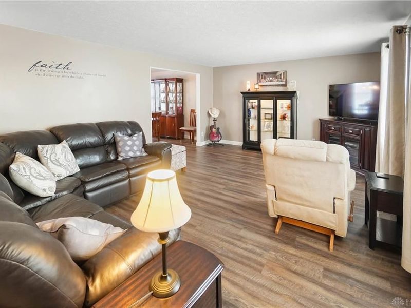 1810 Carlyle Drive, Piqua, OH 45356 Photo 8