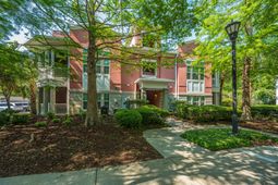 1216 Telfair Way photo 4