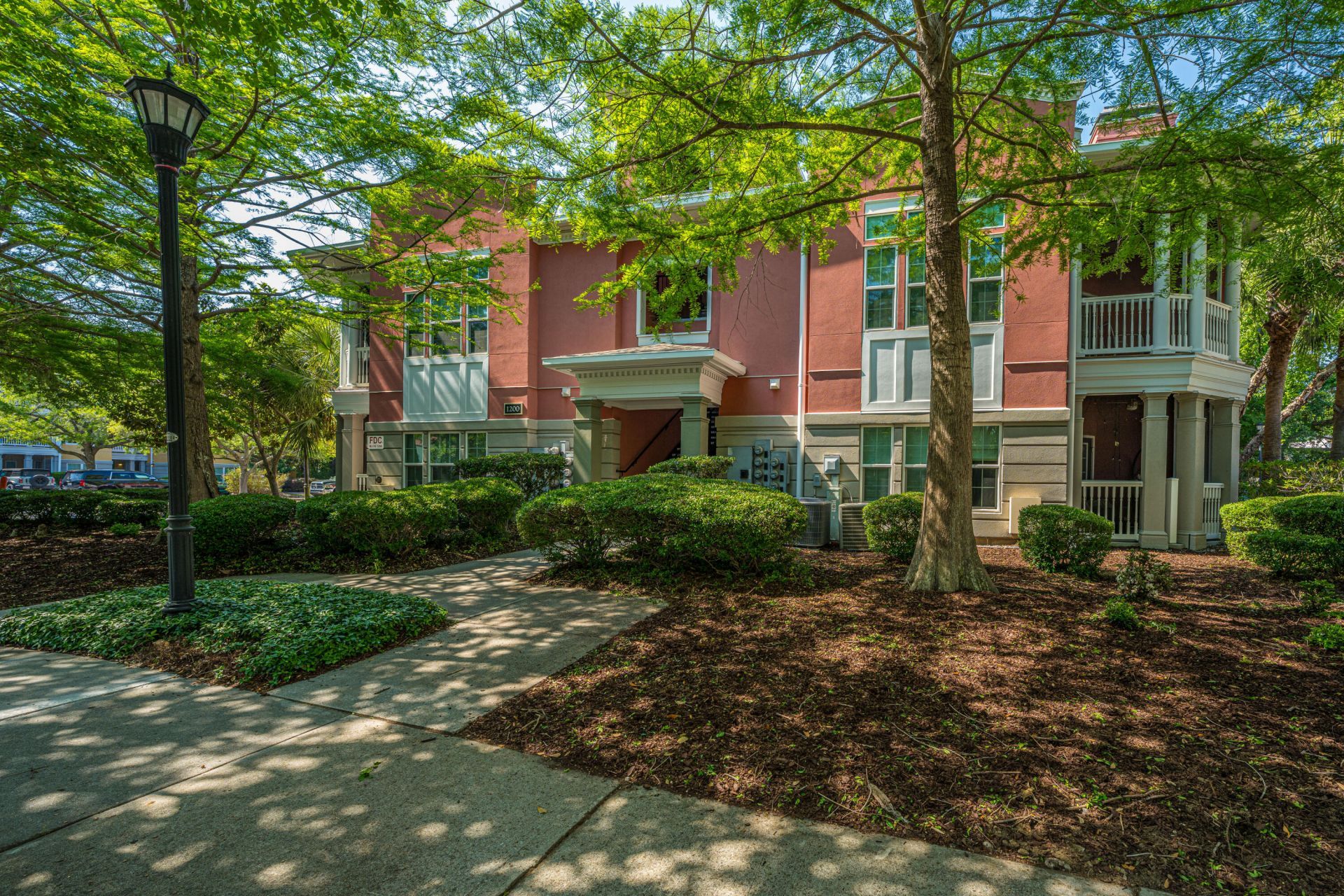 1216 Telfair Way Photo 4