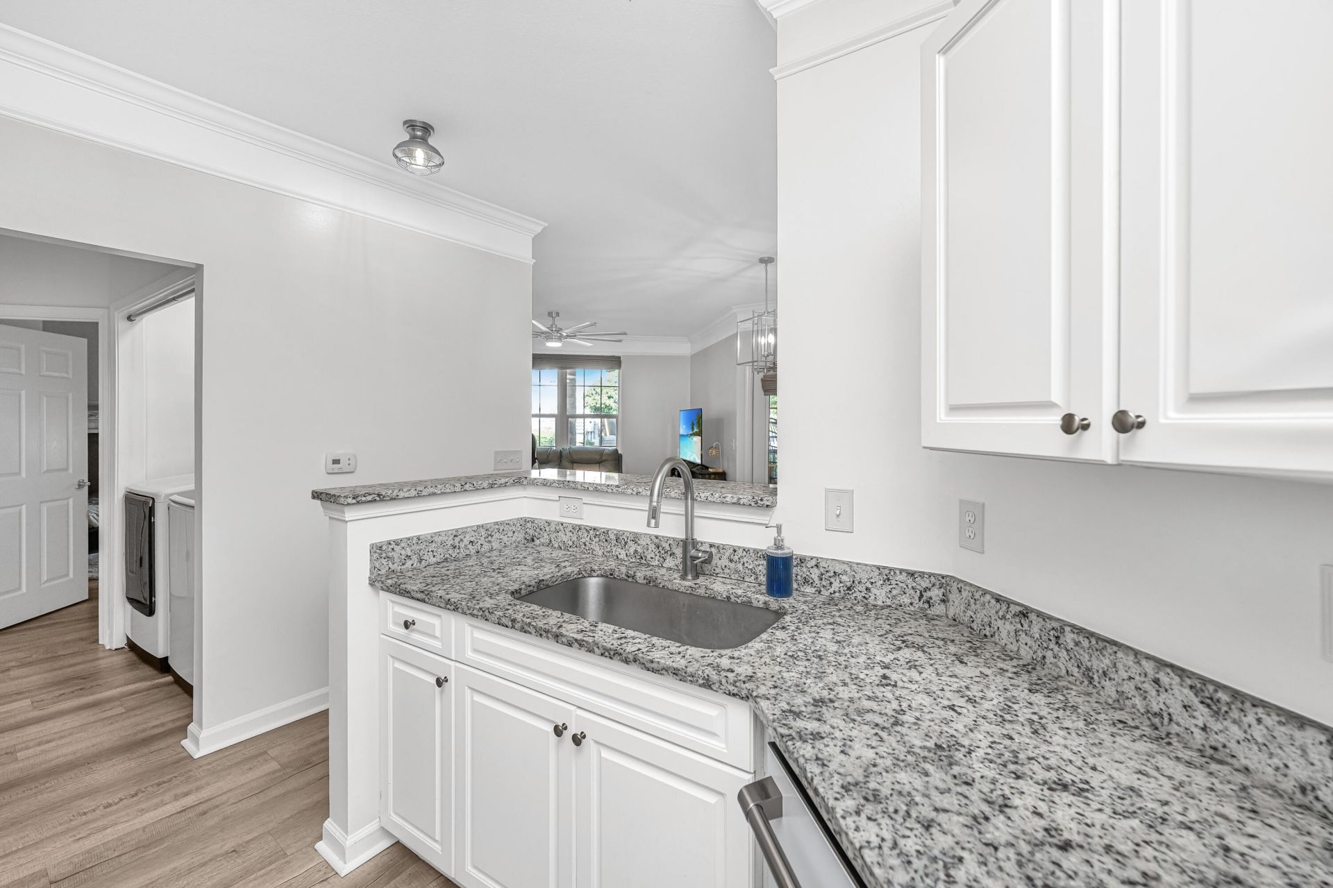 1216 Telfair Way Photo 6