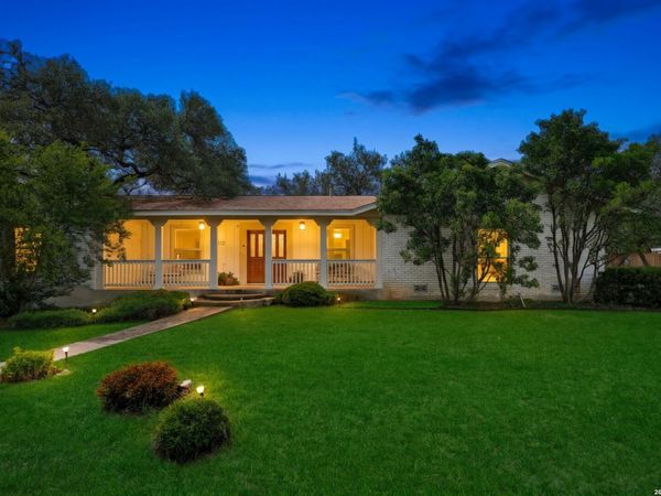 112 Grand Oak, Hollywood Park, TX 78232