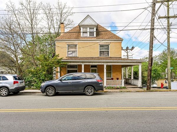 310 Harrison Ave, Jeannette, PA 15644