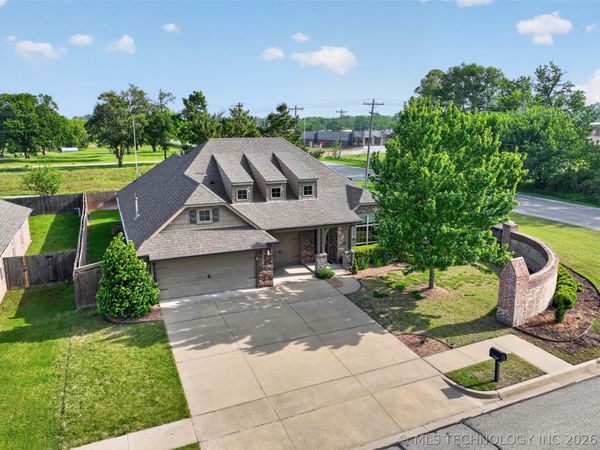 1955 E 136th Street S, Glenpool, OK 74033