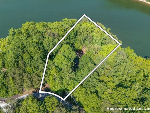 1196 Indian Shadows Drive, Ten Mile, TN 37880